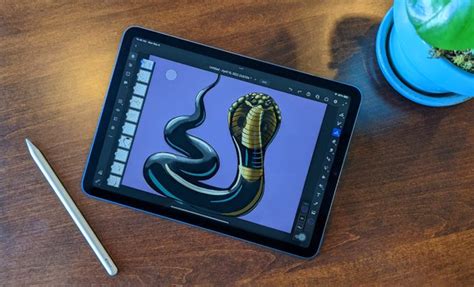 iPad vs. Drawing Tablet: Which One Should You Get for Drawing? - The Tech Edvocate