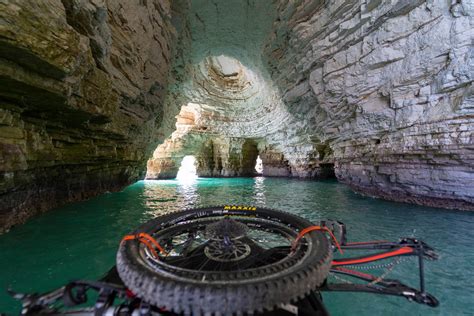 Slow Ride Gargano (Video) - BIKEPACKING.com