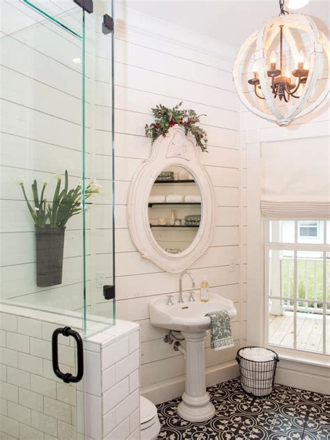 15 Farmhouse Style Bathrooms full of Rustic Charm - Making it in the Mountains