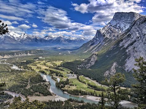 MichaelPocketList: Summit of Tunnel Mountain, Banff, Alberta 4048×3036