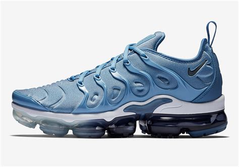 Nike Vapormax Plus "Work Blue" 924453-402 Release Info | SneakerNews.com