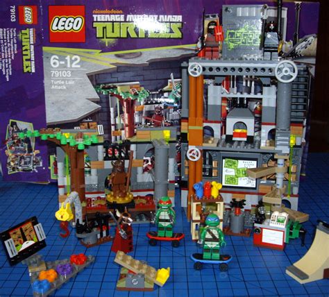 The Brick Castle: Teenage Mutant Ninja Turtles Lego 79103 - Turtle Lair Attack