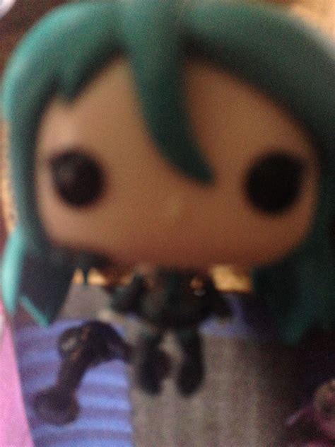 face reveal. I am hatsune miku. The world is mine | Face reveal ...