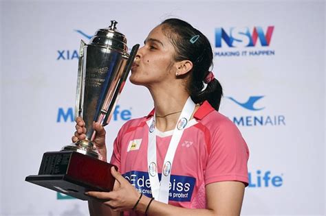 Saina Nehwal : Life | Dreams | Achievements | Records | Awards