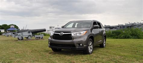 Travel Adventures - 2014 Toyota Highlander XLE + Aircraft Carrier