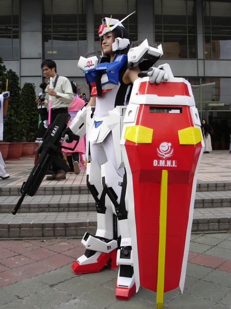 GUNDAM GUY: Gundam Cosplay: MS Girl Strike Gundam [Updated 4/1/13]