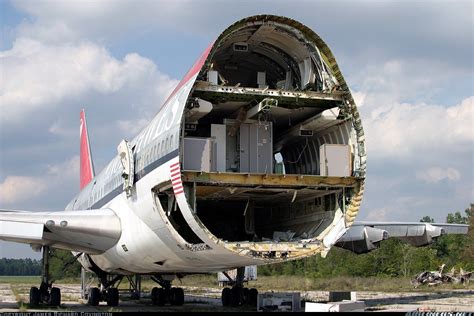 Northwest Boeing 747-151 - rough cross-section : r/aviation