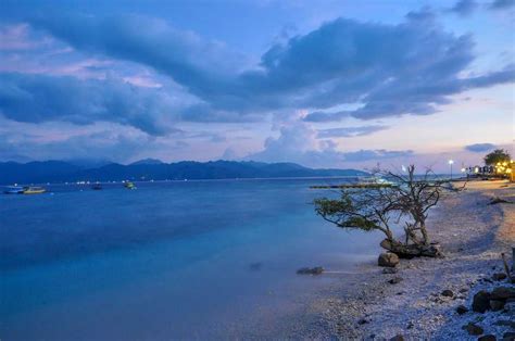 Beaches in Gili Trawangan For Luxurious Blue Waters