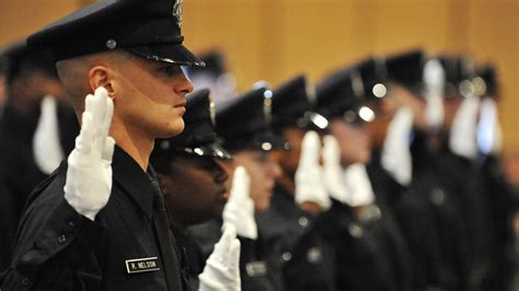 Police academy graduation gives Detroit 27 new officers