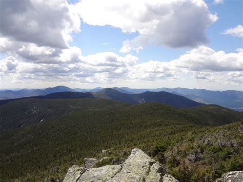 Hike North Twin & South Twin Mountains Via the North Twin Trail