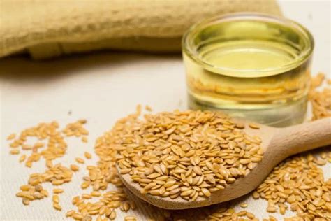 What Are Seed Oils: 6 Harmful Effects You Should Know About