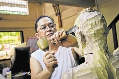 Wood carving art alive in Paete | Inquirer News