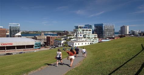 Halifax: Small Group Walking Tour with Citadel & Museum | GetYourGuide