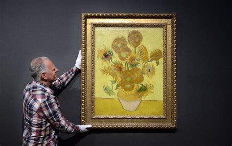 Van Gogh’s Yellow ‘Sunflowers’ Could Start to Turn Olive Green - The New York Times