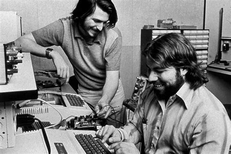 Steve Jobs and Steve Wozniak working from their garage in the 1970s : r/OldSchoolCool