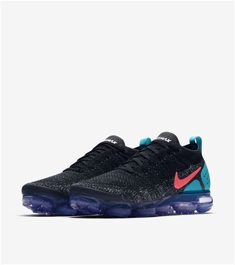 Nike Air Vapormax Flyknit 2.0 'Black & Hot Punch' Release Date. Nike SNKRS