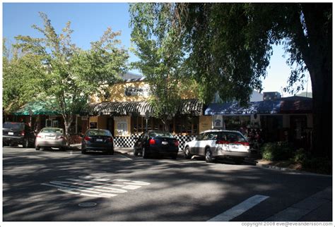 Downtown Healdsburg. (Photo ID 12804-healdsbu)