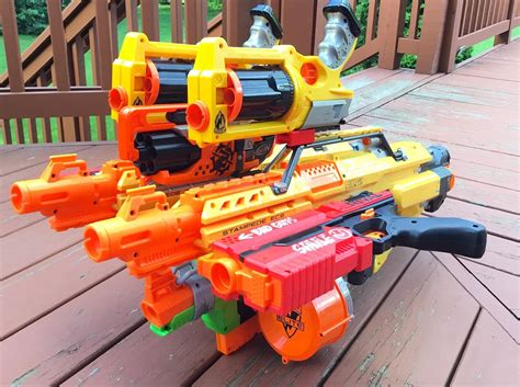 This Gadget Combines Four NERF Weapons into One