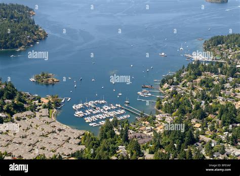 Aerial view of Brentwood Bay, Vancouver Island, British Columbia, Canada Stock Photo - Alamy