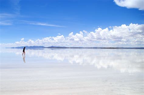 How to Choose a Uyuni Salt Flats Tour (and What to Do There)