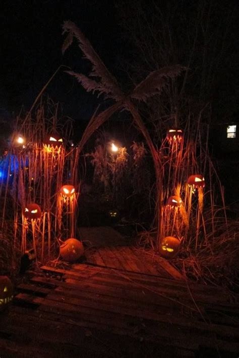 15 Best Halloween 2017 Outdoor Decorations Ideas on Pinterest - Holidays Blog For You