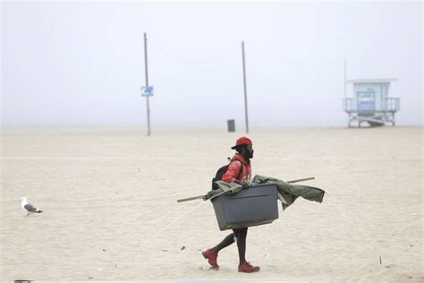 How L.A. finally cleared most Venice Beach homeless camps - Los Angeles ...