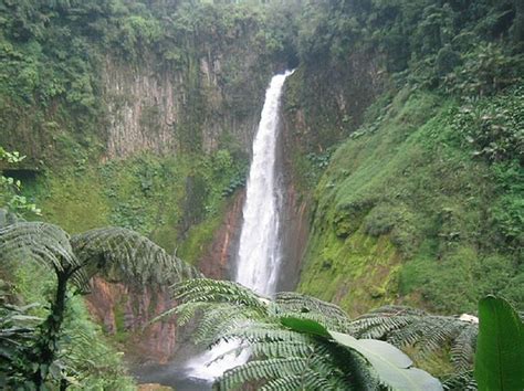 Bajos del Toro, Costa Rica - City Guide - Go Visit Costa Rica