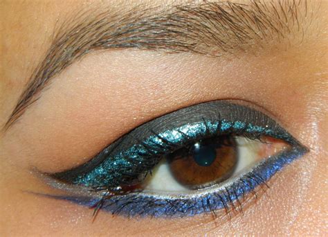 Blush Tree: Aqua Glitter Look: NYX Liquid Crystal Liner in Aqua and Gold Review & Swatches