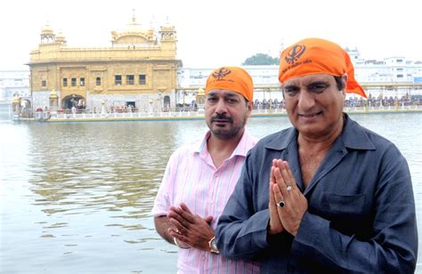 Raj Babbar visits Golden Temple