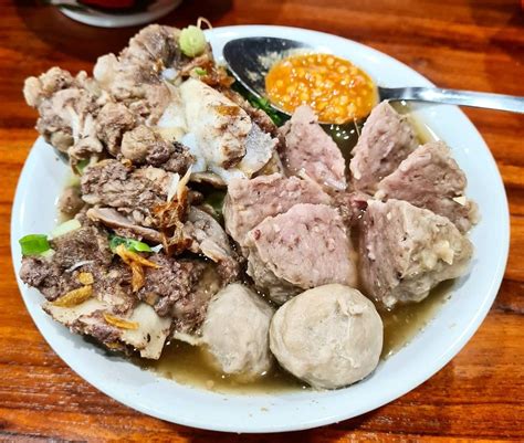 10 Tempat Bakso Viral Di Bandung Yang Wajib Kamu Coba!!