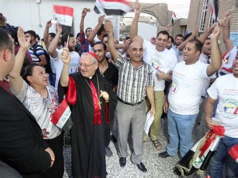 IRAQ Baghdad: Iraqi Christians and Muslims pray together for peace and ...