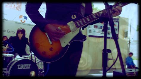 Tributo a los Beatles (Videoclip oficial) - YouTube