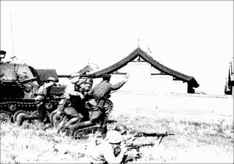 Photos of the Soviet Invasion of Manchuria : r/CombatFootage