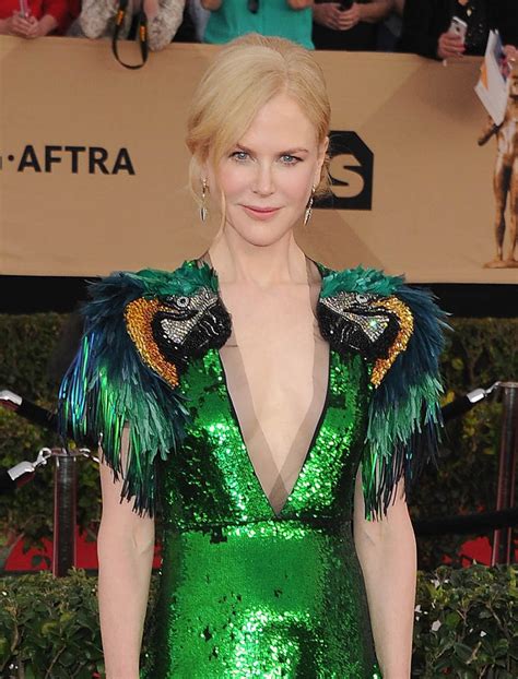 Nicole Kidman’s gorgeous green SAG Showstopper