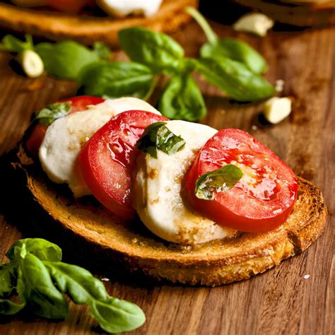 Easy Bruschetta Recipe with Mozzarella and Tomato Basil CucinaByElena