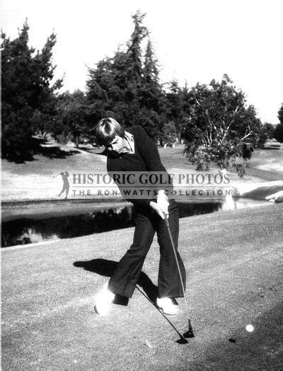 Ben Crenshaw, SWING SEQUENCE 1976 - Historic Golf Photos