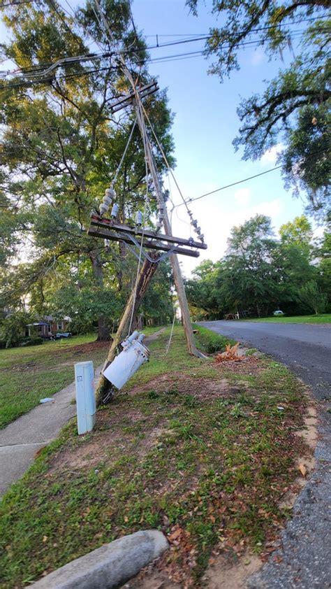 Live storm updates: Power struggle after likely Tallahassee tornadoes