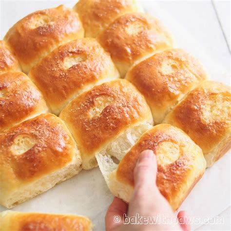 Butter Sugar Buns - BAKE WITH PAWS