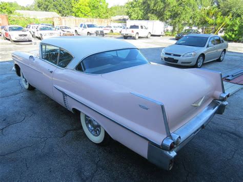 1957 Pink Cadillac Coupe DeVille Series 62. - Classic Cadillac DeVille 1957 for sale