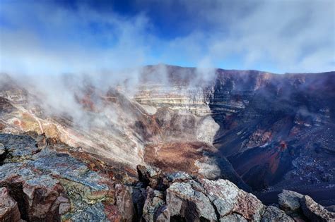 Hike to the top of Piton de la Fournaise volcano | Timbuktu Travel