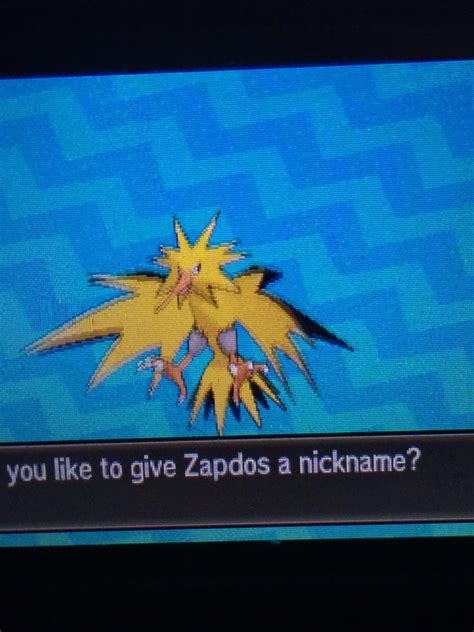 Shiny Zapdos : r/PokemonSunMoon