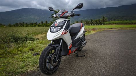 Aprilia SR 150 2019 - Price, Mileage, Reviews, Specification, Gallery - Overdrive