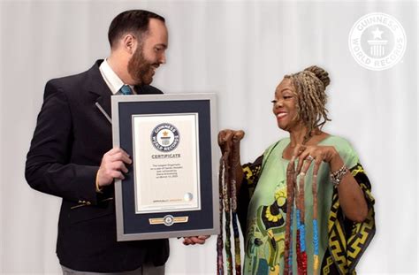 Sad reason why Guinness World Record holder has longest nails [WATCH ...