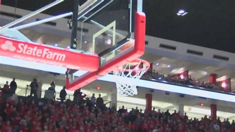 UNM Lobos women's basketball beats Fresno State