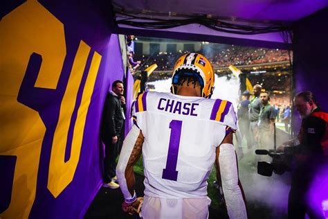 Ja’Marr Chase on Instagram: “Moment of silence .” | Lsu tigers football, Lsu football, Lsu