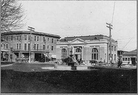 Opelousas, Louisiana - Lancombe Hotel and Fountain / Union Bank 1921 ...