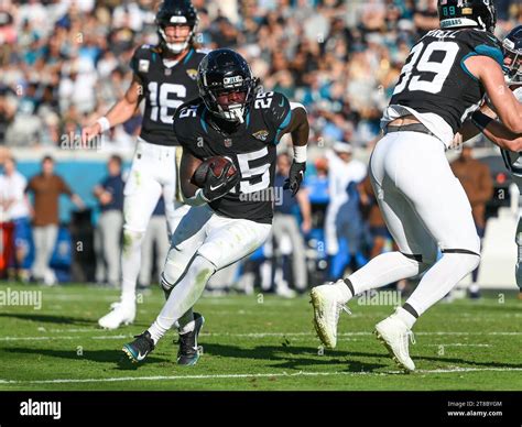 November 19, 2023: Jacksonville Jaguars running back D'Ernest Johnson ...