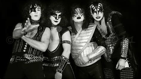 Dressed to kill as KISS tribute band ready to rock Dundee | STV Dundee | Dundee