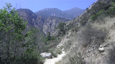 Eaton Canyon Hike - HIKE LOS ANGELES