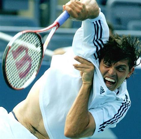 16 Hilarious Faces Of Tennis - ViralLine.com | Tennis pictures, Tennis, Tennis funny